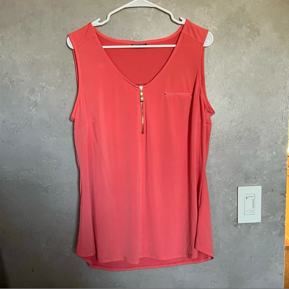 Roz & Ali Women’s Coral Pink Sleeveless Gold Zipper V-Neck Tank Top XL - Picture 2 of 8